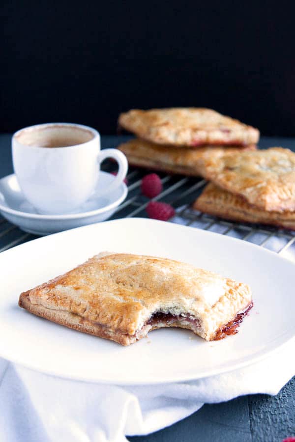 If you love pop tarts, then you will love these Homemade Raspberry Pop Tarts! All the flavor without the fake ingredients! | breakfast for dinner