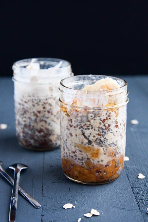Simple Peanut Butter and Banana Overnight Oats 