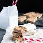 6 ingredients, one bowl, no bake Peanut Butter Oatmeal Granola Bars! So simple!