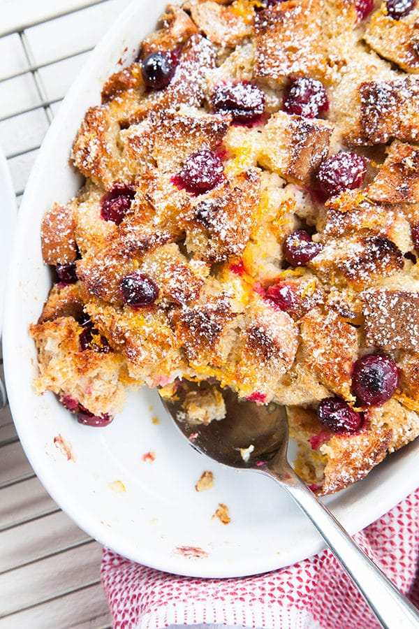 Cranberry Orange French Toast Bake has a festive Christmas flavour, alongside the sweetness of French Toast that will please your kids and the rest of the family too.