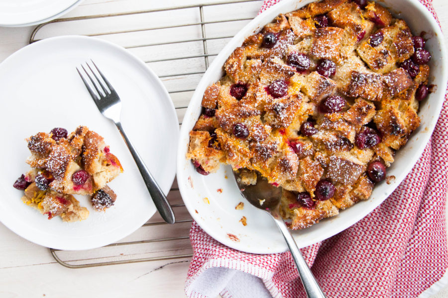 Orange Cranberry French Toast Bake has a festive Christmas flavour, alongside the sweetness of French Toast that will please your kids and the rest of the family too.