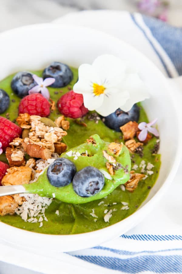 Green Smoothie Bowl | breakfast for dinner